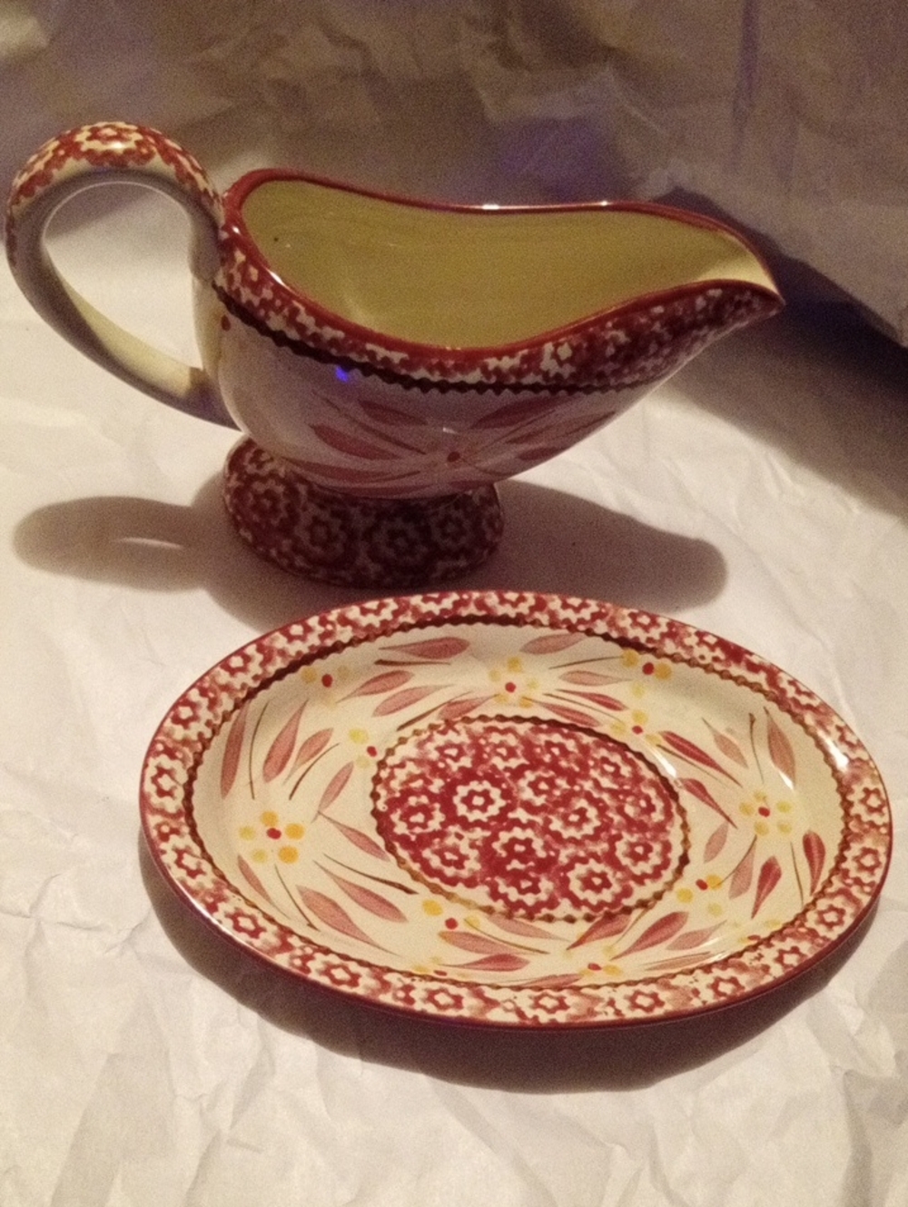 Temp-Tations Red and Cream Floral Gravy Boat with Matching Saucer